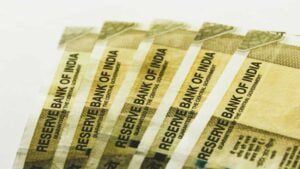 Transforming Rs 100 Daily into a Rs 1 Crore